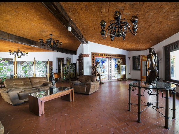 Imagen de los interiores del Hotel La Mansi&oacute;n Del Quijote. Foto 16