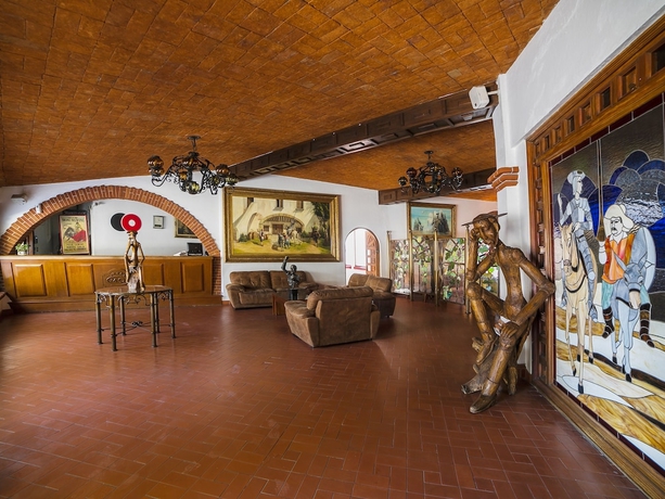 Imagen de los interiores del Hotel La Mansi&oacute;n Del Quijote. Foto 18