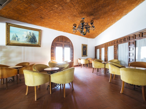 Imagen del bar/restaurante del Hotel La Mansi&oacute;n Del Quijote. Foto 2