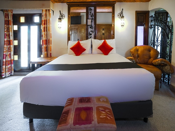 Imagen de la habitación del Hotel La Mansi&oacute;n Del Quijote. Foto 12