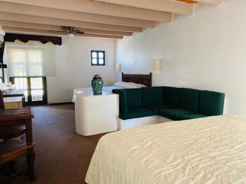 Imagen de la habitación del Hotel La Mansi&oacute;n. Foto 18