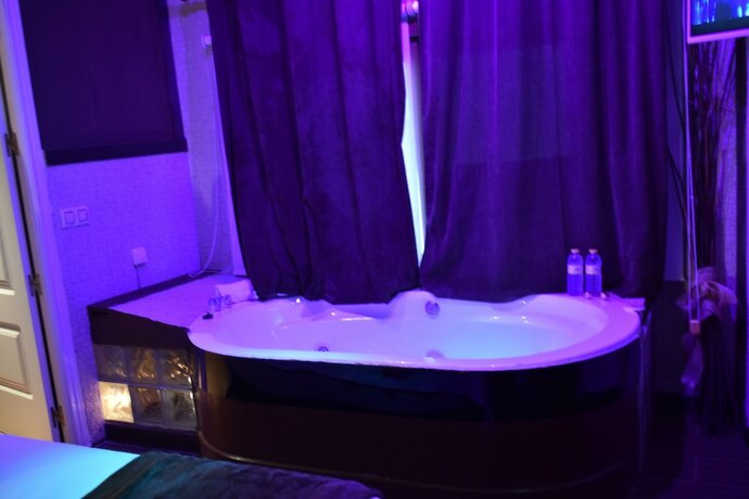 Imagen de la habitación del Hotel La Mansión de Navalcarnero. Foto 4