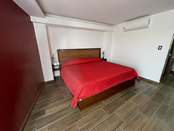 Imagen de la habitación del Hotel La Mansi&oacute;n del Faro. Foto 14