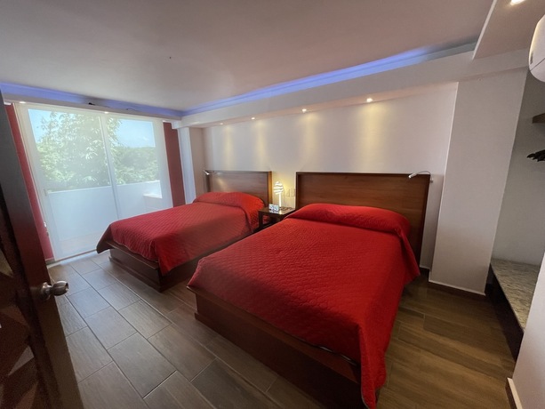 Imagen de la habitación del Hotel La Mansi&oacute;n del Faro. Foto 15