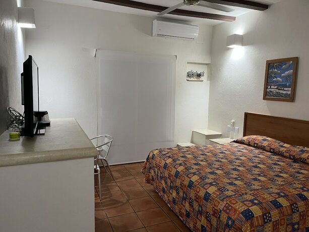 Imagen de la habitación del Hotel La Mansi&oacute;n del Faro. Foto 19
