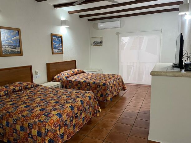 Imagen de la habitación del Hotel La Mansi&oacute;n del Faro. Foto 20