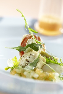 Imagen del bar/restaurante del Hotel La Mare Aux Oiseaux, The Originals Collection. Foto 9