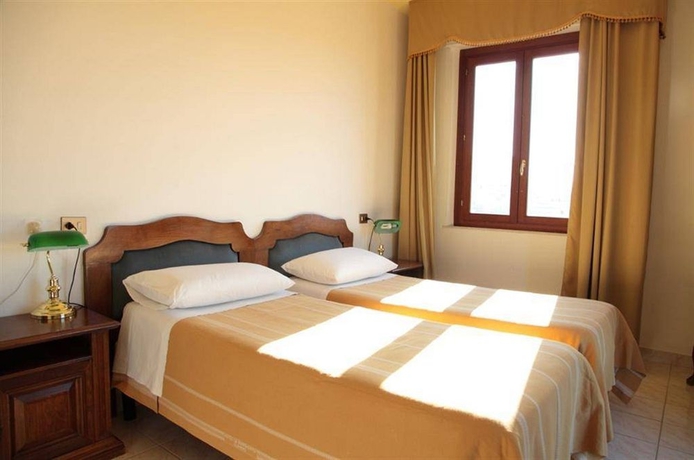 Imagen de la habitación del Hotel La Margherita and Spa. Foto 2