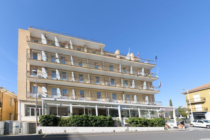 Imagen general del Hotel La Marina Mhotelsgroup. Foto 6