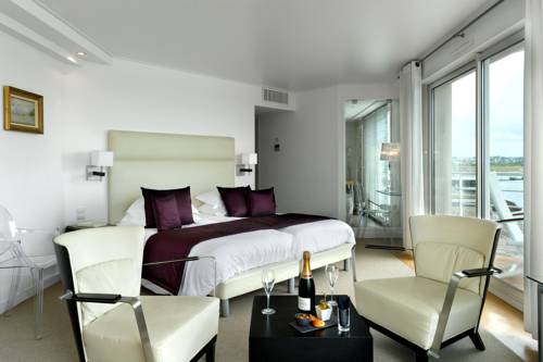 Imagen de la habitación del Hotel La Marine, Barneville-Carteret. Foto 9