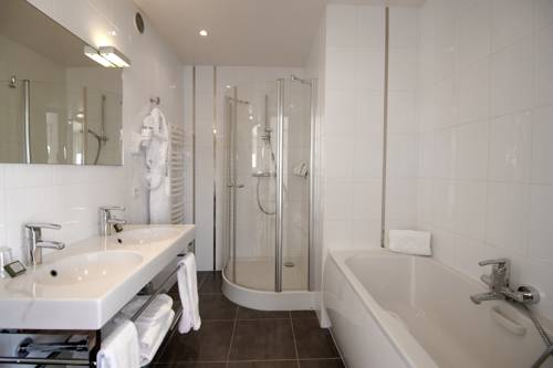 Imagen de la habitación del Hotel La Marine, Barneville-Carteret. Foto 16