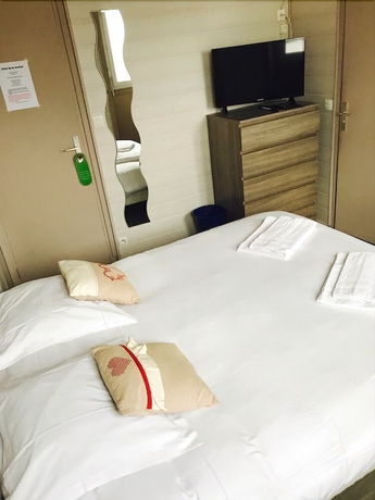 Imagen de la habitación del Hotel La Marine, Carnac. Foto 2