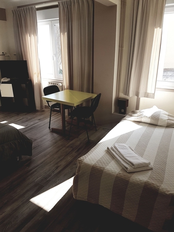 Imagen de la habitación del Hotel La Marine, Carnac. Foto 4