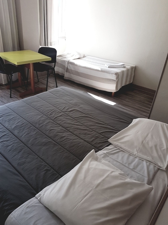 Imagen de la habitación del Hotel La Marine, Carnac. Foto 5