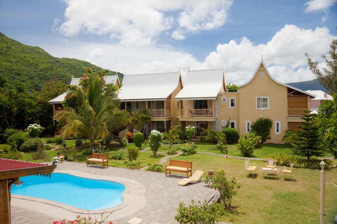 Imagen de la piscina del Hotel La Mariposa, Rivi&egrave;re Noire. Foto 11