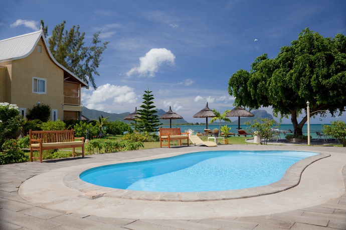 Imagen de la piscina del Hotel La Mariposa, Rivi&egrave;re Noire. Foto 12
