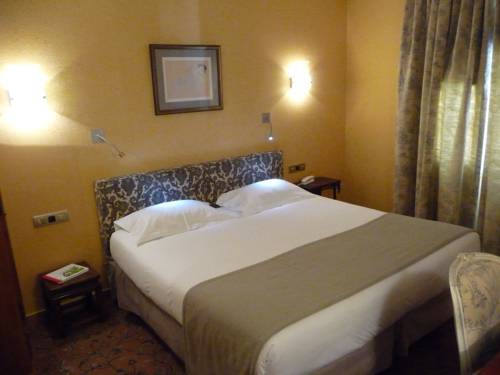 Imagen de la habitación del Hotel La Marisa. Foto 3
