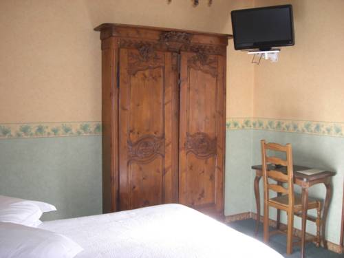 Imagen de la habitación del Hotel La Marjolaine, Antibes. Foto 13