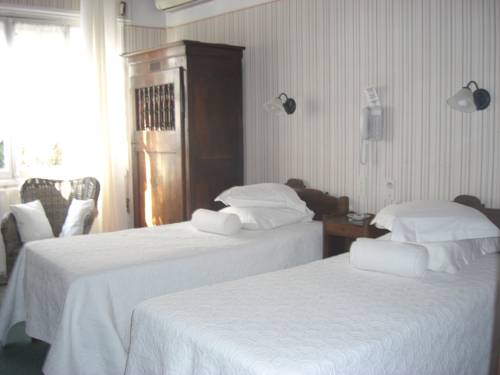Imagen de la habitación del Hotel La Marjolaine, Antibes. Foto 14