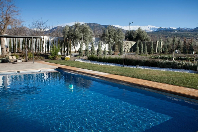 Imagen de los exteriores del Hotel La Marquesa. Foto 9