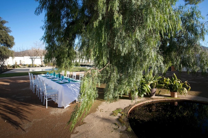 Imagen de los exteriores del Hotel La Marquesa. Foto 14
