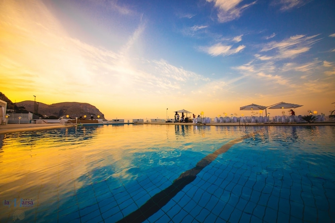 Imagen de la piscina del Hotel La Marsa Vacances. Foto 17