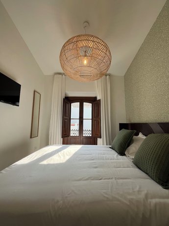 Imagen de la habitación del Hotel La Marsellesa Boutique. Foto 8