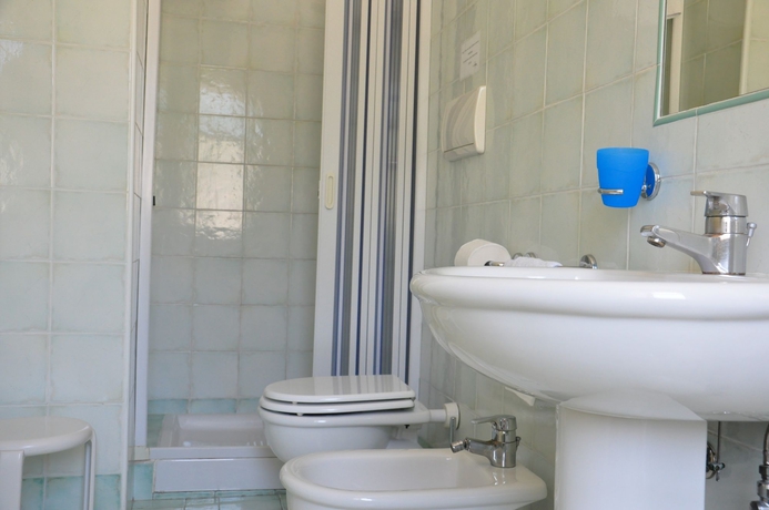 Imagen de la habitación del Hotel La Marticana. Foto 4