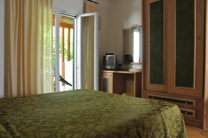 Imagen de la habitación del Hotel La Marticana. Foto 6