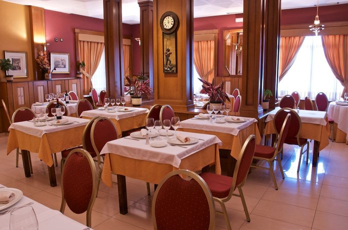 Imagen del bar/restaurante del Hotel La Maruxi&ntilde;a. Foto 4