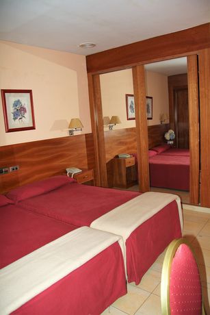 Imagen de la habitación del Hotel La Maruxi&ntilde;a. Foto 11