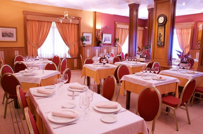 Imagen del bar/restaurante del Hotel La Maruxi&ntilde;a. Foto 8