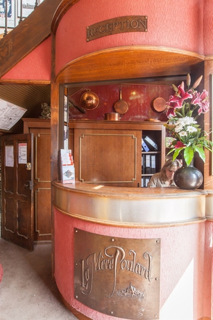 Imagen de los interiores del Hotel La Mère Poulard. Foto 15