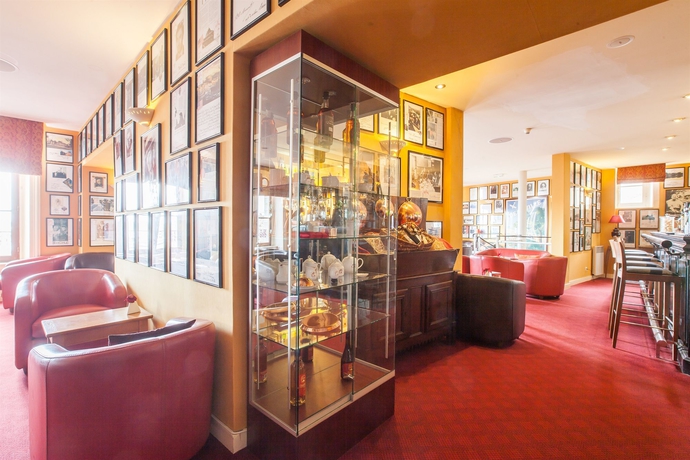 Imagen de los interiores del Hotel La Mère Poulard. Foto 16