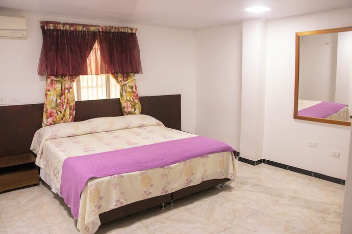 Imagen de la habitación del Hotel La Melissa. Foto 15