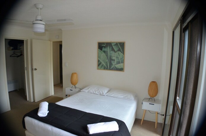 Imagen de la habitación del Hotel La Mer Apartments. Foto 19