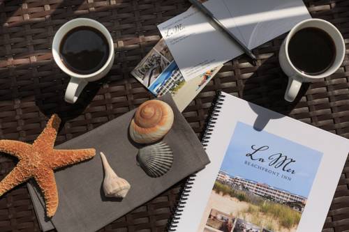 Imagen de la habitación del Hotel La Mer Beachfront Resort. Foto 5