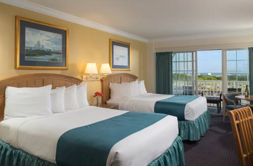 Imagen de la habitación del Hotel La Mer Beachfront Resort. Foto 12