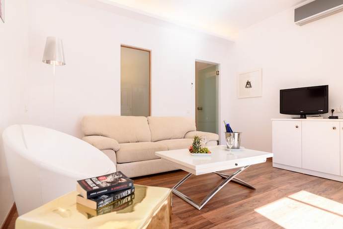 Imagen de la habitación del Hotel La Mer Deluxe and Spa. Foto 3