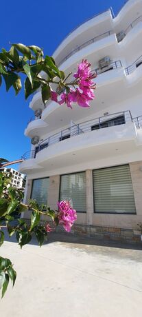 Imagen general del Hotel La Mer, Gjasht&euml;. Foto 5