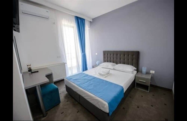 Imagen de la habitación del Hotel La Mer Mamaia Nord. Foto 8
