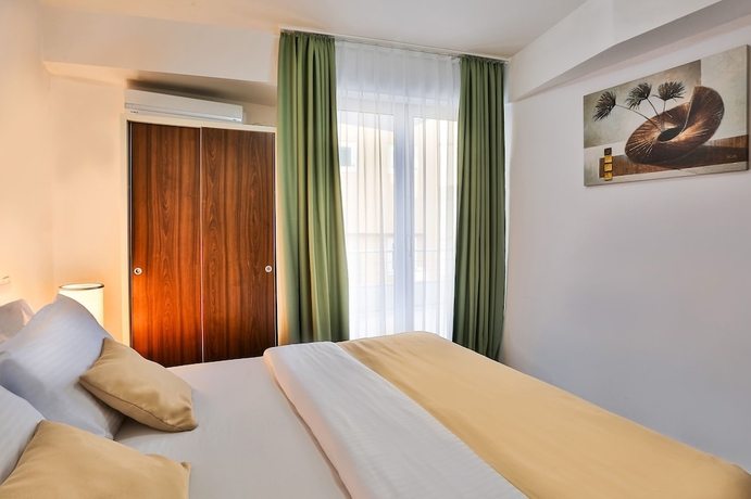 Imagen de la habitación del Hotel La Mer, Rafailovici. Foto 7