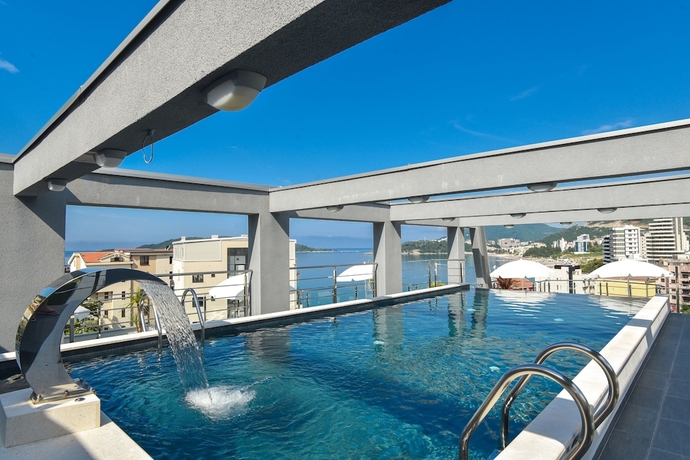 Imagen general del Hotel La Mer, Rafailovici. Foto 1