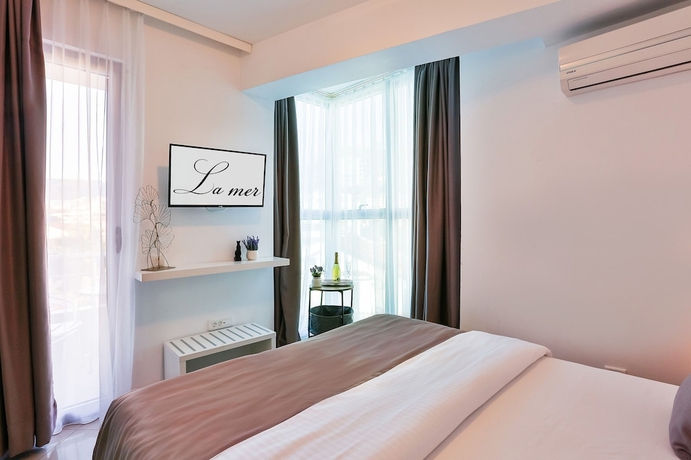 Imagen de la habitación del Hotel La Mer, Rafailovici. Foto 12