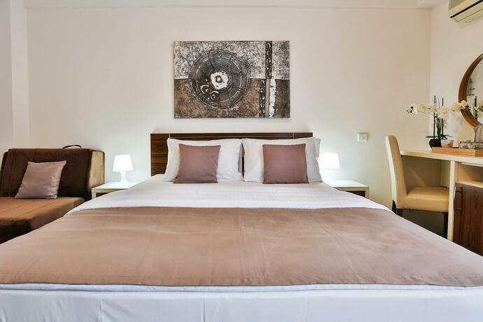 Imagen general del Hotel La Mer, Rafailovici. Foto 15