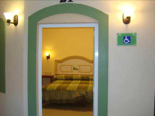 Imagen de la habitación del Hotel La Merced. Foto 7
