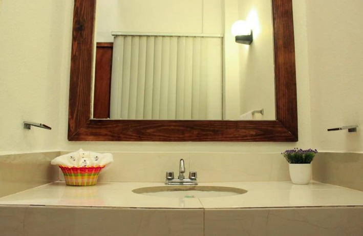 Imagen de la habitación del Hotel La Merced, Morelia. Foto 9