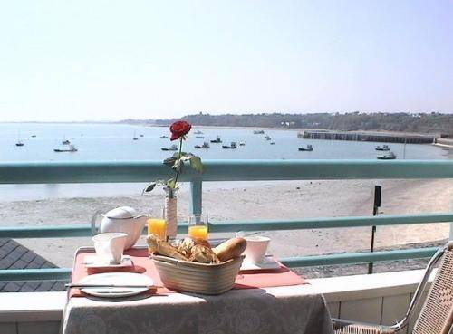 Imagen de la habitación del Hotel La Mere Champlain. Foto 10