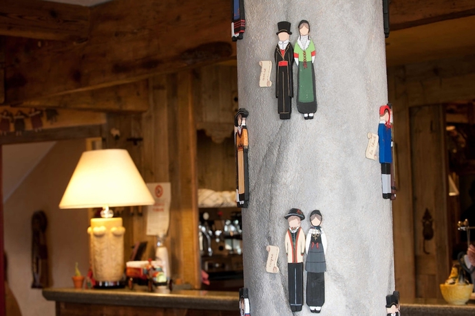 Imagen de los interiores del Hotel La Meridiana, Saint-Pierre. Foto 18