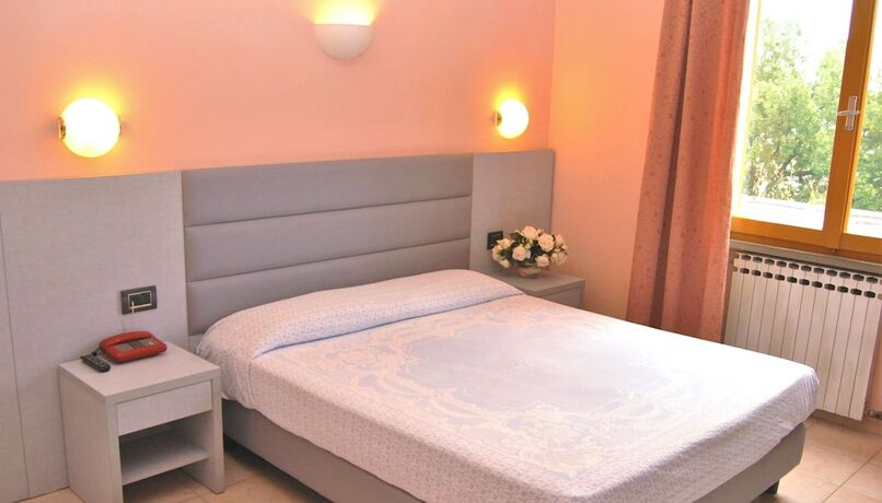 Imagen de la habitación del Hotel La Meridiana, Urbino. Foto 14